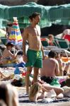 ibiza 2 augustus 2015
Noortje Herlaar met (een) vriend op het meest romantische strandje van ibiza , Beniras. Op Beniras wordt altijd muziek gemaakt tijdens de zonsondergang.