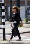 Amsterdam 15 en 18 juli 2015
Patricia Steur verlaat haar huis en gaat boodschappen doen.