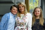 Amsterdam 25 juni 2015 
Premiere circus in carre. Pernille la Lau met moeder en kinderen