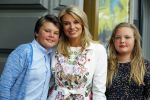 Amsterdam 25 juni 2015 
Premiere circus in carre. Pernille la Lau met moeder en kinderen