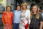 Amsterdam 25 juni 2015 
Premiere circus in carre. Pernille la Lau met moeder en kinderen