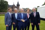 Haarzuilens 17 juni 2015
Haringparty op kasteel de Haar. Pieter v Vollenhoven met zoon Floris en Frank Houben Jr.