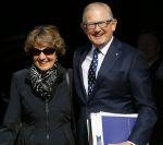 Amsterdam 24 juni 2015
Gala op paleis op de dam met oa Prinses Margriet Mr Pieter v Vollenhoven Koningin Maxima en koning Willem Alexander.