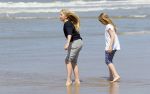 Wassenaar 10 juli 2015
Fotouurtje met Koningin Maxima Koning Willem Alexander en de prinsesjes Amalia Alexia en Ariane op het strand van Wassenaar.