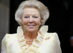 Amsterdam 2 juli 2015  
Prinses Baetrix vertrekt in haar verlengde Volvo bij het paleis.