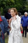 Amsterdam 18 juni 2015
Prinses Marilene en dochter Fee zijn bij het omdoen van de ringen van 3 net geboren ooievaars in het Vondelpark.