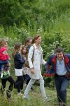Amsterdam 18 juni 2015
Prinses Marilene en dochter Fee zijn bij het omdoen van de ringen van 3 net geboren ooievaars in het Vondelpark.