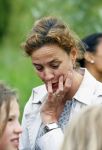 Amsterdam 18 juni 2015
Prinses Marilene en dochter Fee zijn bij het omdoen van de ringen van 3 net geboren ooievaars in het Vondelpark.