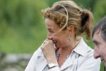 Amsterdam 18 juni 2015
Prinses Marilene en dochter Fee zijn bij het omdoen van de ringen van 3 net geboren ooievaars in het Vondelpark.