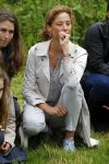 Amsterdam 18 juni 2015
Prinses Marilene en dochter Fee zijn bij het omdoen van de ringen van 3 net geboren ooievaars in het Vondelpark.
