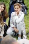 Amsterdam 18 juni 2015
Prinses Marilene en dochter Fee zijn bij het omdoen van de ringen van 3 net geboren ooievaars in het Vondelpark.