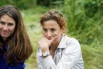 Amsterdam 18 juni 2015
Prinses Marilene en dochter Fee zijn bij het omdoen van de ringen van 3 net geboren ooievaars in het Vondelpark.