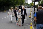 Wimbledon 7 juli 2015
Richard Branson en zijn moeder Eva arriveren bij het tennis tournooi van Wimbledon.