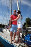 Sneek, 2 Augustus 2015
Rintje Ritsma met zijn vriendin Youandi Mazeland en haar zoon Clemens
met hun boot de Bluefin