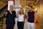 Amsterdam 12 juni 2015 
Presentatie boek Thijs Romer en nieuwe tijdschrift Wendy v Dijk. Ook Katja Schuurman is aanwezig alsmede de ouders en broer van Thijs.  De presentatie was in het nieuwe pand van Scheltema aan het Rokin. Robin Goudsmit