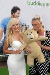 Amsterdam, 3 Augustus 2015
Premiere Speelfilm TED2
Romy Krommert  met een vriendin