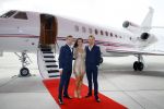 Schiphol OOst 18 juni 2015
Presentatie cast the bodyguard met in de hoofdrollen Romy Monteiro Carolina Dijkhuizen Mark v Eeuwen en Dave Mantel. Albert Verlinde is de producent namens Stage entertainment.
Ze arriveren in het nieuwe prive vliegtuig van John de Mol op schiphol OOst