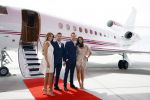 Schiphol OOst 18 juni 2015
Presentatie cast the bodyguard met in de hoofdrollen Romy Monteiro Carolina Dijkhuizen Mark v Eeuwen en Dave Mantel. Albert Verlinde is de producent namens Stage entertainment.
Ze arriveren in het nieuwe prive vliegtuig van John de Mol op schiphol OOst