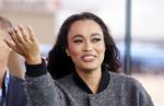 Schiphol OOst 18 juni 2015
Presentatie cast the bodyguard met in de hoofdrollen Romy Monteiro Carolina Dijkhuizen Mark v Eeuwen en Dave Mantel. Albert Verlinde is de producent namens Stage entertainment.
Ze arriveren in het nieuwe prive vliegtuig van John de Mol op schiphol OOst
