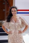 Schiphol OOst 18 juni 2015
Presentatie cast the bodyguard met in de hoofdrollen Romy Monteiro Carolina Dijkhuizen Mark v Eeuwen en Dave Mantel. Albert Verlinde is de producent namens Stage entertainment.
Ze arriveren in het nieuwe prive vliegtuig van John de Mol op schiphol OOst