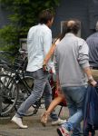 Amsterdam 10 augustus 2015  
Sander janson luncht met een dame en doet daarna erg geheimzinnig als hij mij ziet.