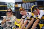 Utrecht 4 juli 2015
Tour de France start met de proloog in Utrecht. Steven Kruiswijk met zijn vrouw