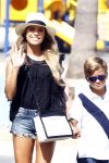 ibiza 5 augustus 2015
Sylvie Meis en Damian v d Vaart op ibiza de dag naar het uitgaan van de relatie met Momo