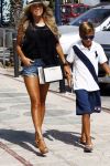ibiza 5 augustus 2015
Sylvie Meis en Damian v d Vaart op ibiza de dag naar het uitgaan van de relatie met Momo