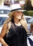 ibiza 5 augustus 2015
Sylvie Meis en Damian v d Vaart op ibiza de dag naar het uitgaan van de relatie met Momo