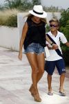 ibiza 5 augustus 2015
Sylvie Meis en Damian v d Vaart op ibiza de dag naar het uitgaan van de relatie met Momo
