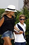 ibiza 5 augustus 2015
Sylvie Meis en Damian v d Vaart op ibiza de dag naar het uitgaan van de relatie met Momo