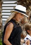 ibiza 5 augustus 2015
Sylvie Meis en Damian v d Vaart op ibiza de dag naar het uitgaan van de relatie met Momo