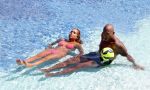 ibiza 27 juli 2015
Sylvie Meis Damian v d Vaart en vriend Momo in het zwembad van Las Boas op ibiza aan de haven