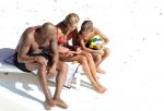 ibiza 27 juli 2015
Sylvie Meis en haar vriend Momo hebben discussie bij het zwembad. Zoon Damian is daarbij aanwezig.