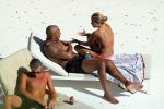 ibiza 27 juli 2015
Sylvie Meis en haar vriend Momo hebben discussie bij het zwembad. Zoon Damian is daarbij aanwezig.
