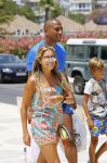 ibiza 29 juli 2015
Sylvie Meis Damian en Momo doen boodschappen in de haven van ibiza.