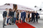 Schiphol OOst 18 juni 2015
Presentatie cast the bodyguard met in de hoofdrollen Romy Monteiro Carolina Dijkhuizen Mark v Eeuwen en Dave Mantel. Albert Verlinde is de producent namens Stage entertainment.
Ze arriveren in het nieuwe prive vliegtuig van John de Mol op schiphol OOst