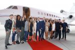 Schiphol OOst 18 juni 2015
Presentatie cast the bodyguard met in de hoofdrollen Romy Monteiro Carolina Dijkhuizen Mark v Eeuwen en Dave Mantel. Albert Verlinde is de producent namens Stage entertainment.
Ze arriveren in het nieuwe prive vliegtuig van John de Mol op schiphol OOst