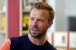 Amsterdam 12 juni 2015 
Presentatie boek Thijs Romer en nieuwe tijdschrift Wendy v Dijk. Ook Katja Schuurman is aanwezig alsmede de ouders en broer van Thijs.  De presentatie was in het nieuwe pand van Scheltema aan het Rokin