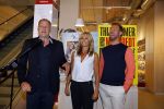 Amsterdam 12 juni 2015 
Presentatie boek Thijs Romer en nieuwe tijdschrift Wendy v Dijk. Ook Katja Schuurman is aanwezig alsmede de ouders en broer van Thijs.  De presentatie was in het nieuwe pand van Scheltema aan het Rokin