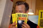 Amsterdam 12 juni 2015 
Presentatie boek Thijs Romer en nieuwe tijdschrift Wendy v Dijk. Ook Katja Schuurman is aanwezig alsmede de ouders en broer van Thijs.  De presentatie was in het nieuwe pand van Scheltema aan het Rokin. Thijs draagt nog steeds zijn trouwring