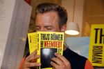 Amsterdam 12 juni 2015 
Presentatie boek Thijs Romer en nieuwe tijdschrift Wendy v Dijk. Ook Katja Schuurman is aanwezig alsmede de ouders en broer van Thijs.  De presentatie was in het nieuwe pand van Scheltema aan het Rokin