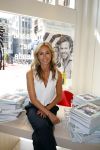 Amsterdam 12 juni 2015 
Presentatie boek Thijs Romer en nieuwe tijdschrift Wendy v Dijk. Ook Katja Schuurman is aanwezig alsmede de ouders en broer van Thijs.  De presentatie was in het nieuwe pand van Scheltema aan het Rokin