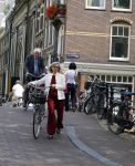 Amsterdam 10 augustus 2015     
Wim en Rita Kok op de fiets in Amsterdam.