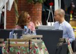 Amsterdam 11 augustus 2015
Winonah de Jong de jong met haar PA op terras