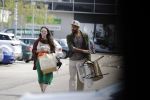 Zaandam 3 juli 2016
Alain Clark met zijn nieuwe vriendin Priscilla Martinez aan het winkelen bij loods 5