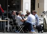Amsterdam 15 juli 2016
Barry en Sandra Hay op terras met vrienden waaronder Ruben Nicolai en Regina Romeijn.