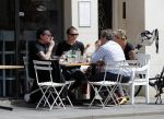 Amsterdam 15 juli 2016
Barry en Sandra Hay op terras met vrienden waaronder Ruben Nicolai en Regina Romeijn.