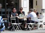 Amsterdam 15 juli 2016
Barry en Sandra Hay op terras met vrienden waaronder Ruben Nicolai en Regina Romeijn.