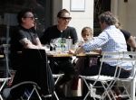 Amsterdam 15 juli 2016
Barry en Sandra Hay op terras met vrienden waaronder Ruben Nicolai en Regina Romeijn.